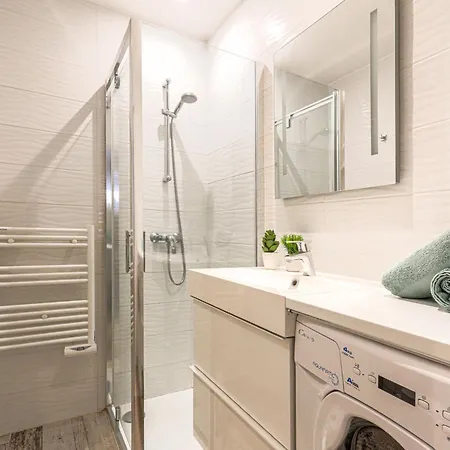 Apartment Les Arenes De Cimiez By Interhome Nice